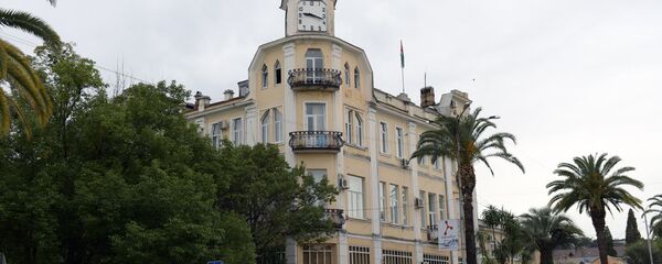 Здание администрации г. Сухум. Здание администрации г. Сухум. - Sputnik Аҧсны