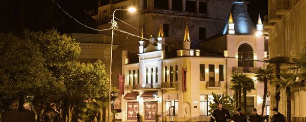 Набережная махаджиров. Вечерний Сухум. Набережная махаджиров. Вечерний Сухум. - Sputnik Абхазия