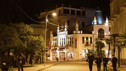 Набережная махаджиров. Вечерний Сухум. 