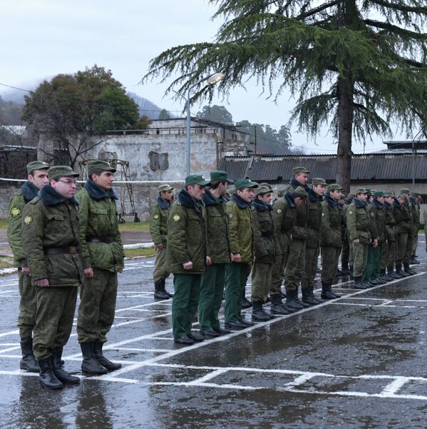 Тактические учения в артиллерийском полку - Sputnik Абхазия