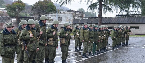 Учения в артиллерийском полку в поселке Бакмаран. Фото с места события. - Sputnik Абхазия