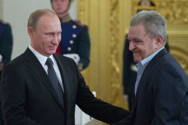 В.Путин вручил Государственные премии Российской Федерации 2013 года - Sputnik Абхазия