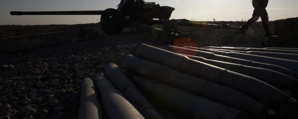 Солдат украинской армии у позиций. Архивное фото. Солдат украинской армии у позиций. Архивное фото. - Sputnik Абхазия