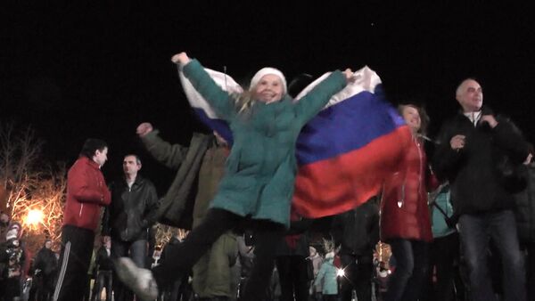 Праздничный концерт и салют: в Крыму отметили годовщину воссоединения с РФ - Sputnik Абхазия