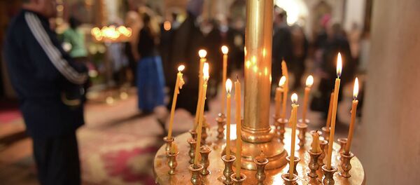 Свечи в храме - Sputnik Абхазия