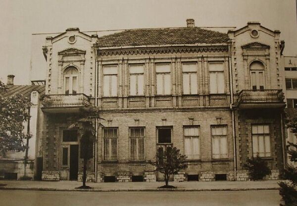 Дом Нестора Лакоба в Сухуме. Архивное фото. - Sputnik Абхазия