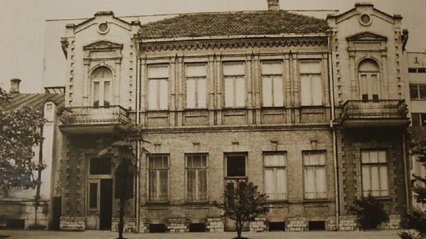 Дом Нестора Лакоба в Сухуме. Архивное фото. - Sputnik Абхазия