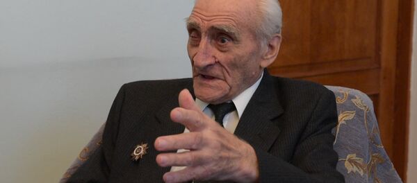 Ветеран Агума вспоминает историю под Будапештом, когда он ослушался приказа начальства Ветеран Агума вспоминает историю под Будапештом, когда он ослушался приказа начальства - Sputnik Абхазия