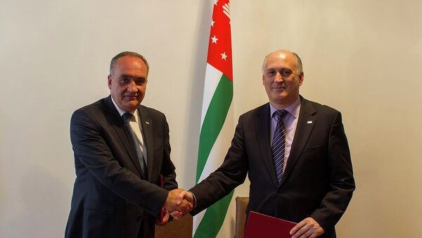 План взаимодействия подписан между МИД Абхазии и диаспорой в Турции - Sputnik Аҧсны