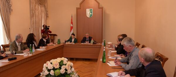 Пресс-конференция Главы Государства Р.Д. Хаджимба - Sputnik Абхазия