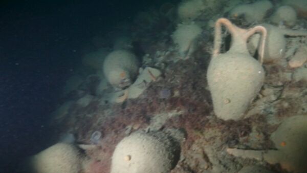 Византийскую 125-метровую галеру нашли на дне Черного моря. Подводная съемка - Sputnik Абхазия