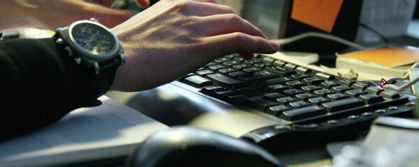 Работа за компьютером. Клавиатура - Sputnik Абхазия