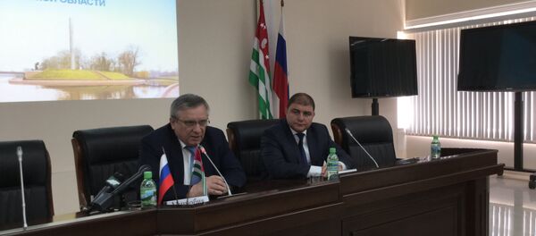 Вопросы сотрудничества Абхазии с Орловской областью обсудили в Кабмине Вопросы сотрудничества Абхазии с Орловской областью обсудили в Кабмине - Sputnik Абхазия