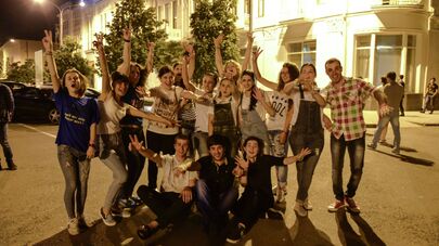 Танцевальный флешмоб. Фото с места события.