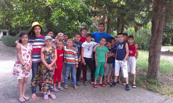 Летний лагерь в Гагре принял 25 детей из Ингушетии - Sputnik Абхазия