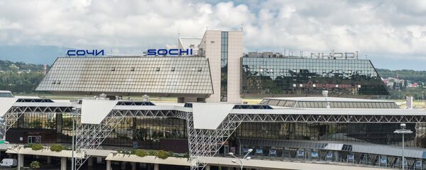 Вид на аэропорт Адлер в Сочи. Архивное фото. - Sputnik Абхазия