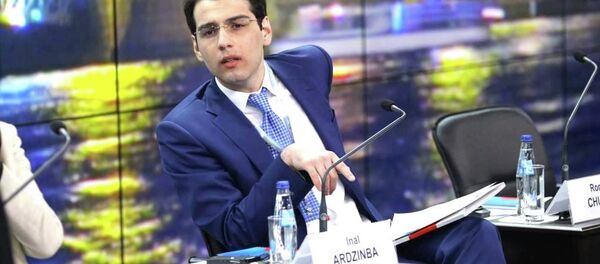 Инал Ардзинба. Архивное фото Инал Ардзинба. Архивное фото - Sputnik Абхазия