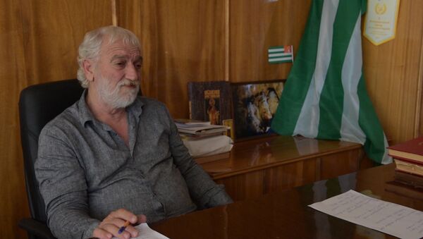 Гиви Смыр рассказал Sputnik о том, как нашел Новоафонскую пещеру - Sputnik Абхазия