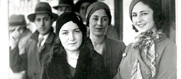 Кериман Халис Эбжноу (справа). Архивное фото. Кериман Халис Эбжноу (справа). Архивное фото. - Sputnik Абхазия