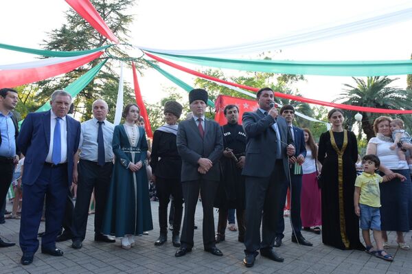 Телемост Сухум-Черкесск состоялся в столице республики - Sputnik Абхазия