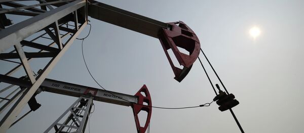 Нефтяной станок-качалка. Архивное фото. Нефтяной станок-качалка. Архивное фото. - Sputnik Абхазия
