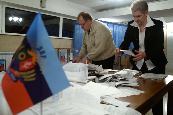 Подсчет голосов на выборах в ЛНР - Sputnik Абхазия