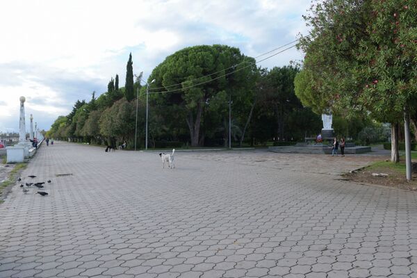 Набережная Диаскуров после демонтажа. - Sputnik Абхазия