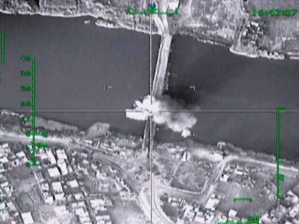 Российские самолеты уничтожили мост через Евфрат в Сирии - Sputnik Абхазия