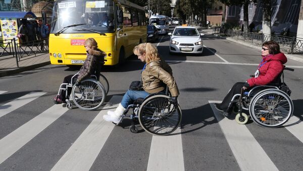 Инвалиды-колясочники. Архивное фото - Sputnik Абхазия
