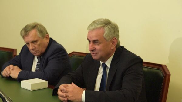Президент считает, что Абхазия должна стать экономически состоятельной - Sputnik Абхазия