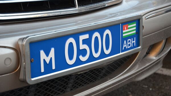 Рауф Ажиба: все автомобили МВД Абхазии будут ездить с новыми номерами - Sputnik Абхазия
