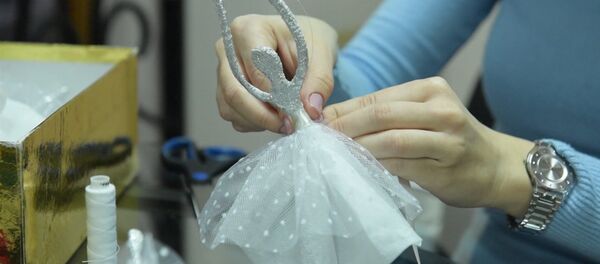 Дизайнер показала, как изготовить &quot;новогоднюю балерину&quot; - Sputnik Абхазия