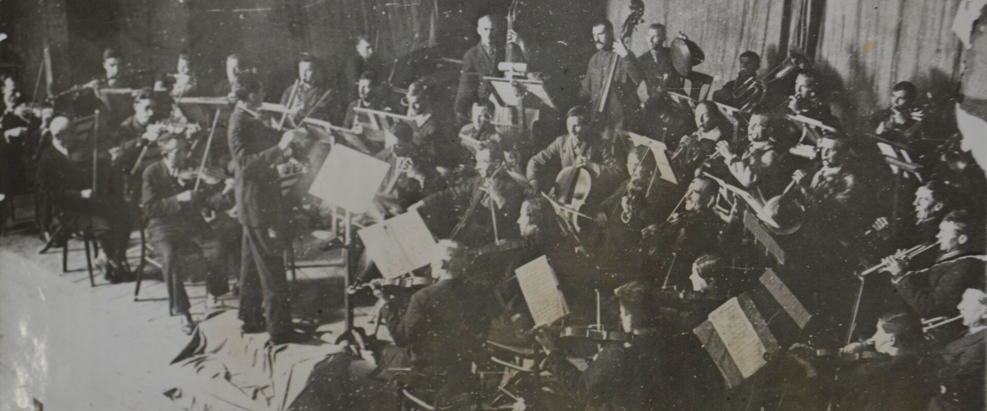  Симфонический оркестр. Руководитель К.В. Ковач - Sputnik Абхазия, 1920, 12.01.2023