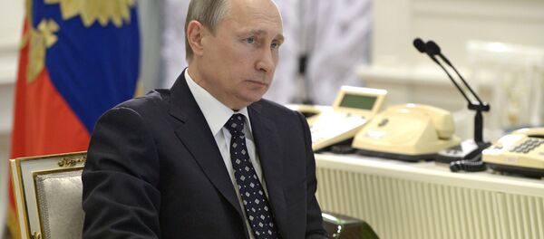 Архивное фото президента России В.Путина Архивное фото президента России В.Путина - Sputnik Абхазия