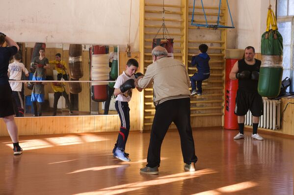 Тренер по боксу - Карди-оглы Алик - Sputnik Абхазия