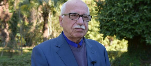 Сергей Бебия: некоторые редкие исчезающие виды растений восстановлены Сергей Бебия: некоторые редкие исчезающие виды растений восстановлены - Sputnik Абхазия