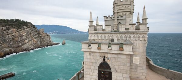 Ялта, Ласточкино гнездо. Архивное фото Ялта, Ласточкино гнездо. Архивное фото - Sputnik Абхазия