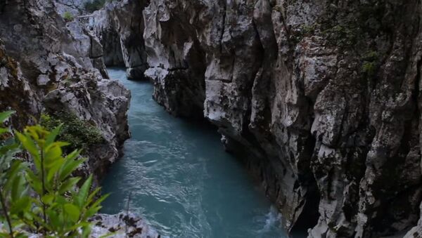 Горная река в Абхазии. - Sputnik Абхазия