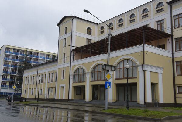 Национальная библиотека имени Ивана Папаскир была создана 95 лет назад, сразу после установления в Абхазии советской власти. - Sputnik Абхазия