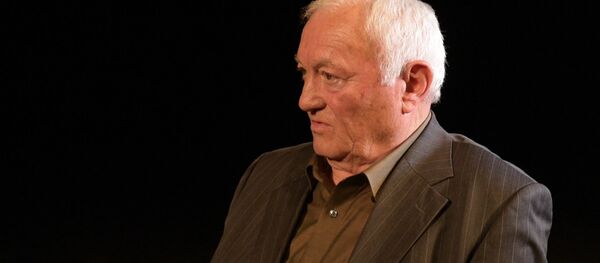 Проект "Жизнь и театр" продолжает Народный артист Абхазии Шалва Гыцба Проект "Жизнь и театр" продолжает Народный артист Абхазии Шалва Гыцба - Sputnik Абхазия