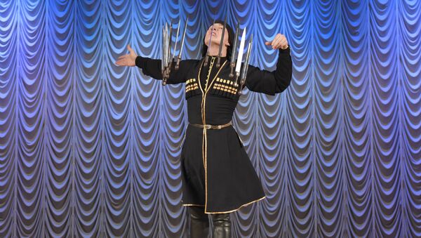 Ансамбль народного танца из Адыгеи Нальмэс выступил в Сухуме - Sputnik Абхазия