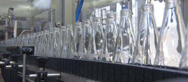 Производство минеральной воды Ауадхара. Производство минеральной воды Ауадхара. - Sputnik Абхазия