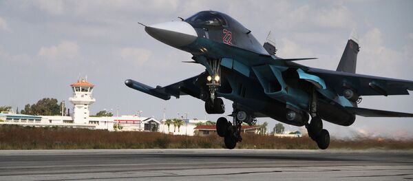 Российская боевая авиация на авиабазе Хмеймим в Сирии Российская боевая авиация на авиабазе Хмеймим в Сирии - Sputnik Абхазия