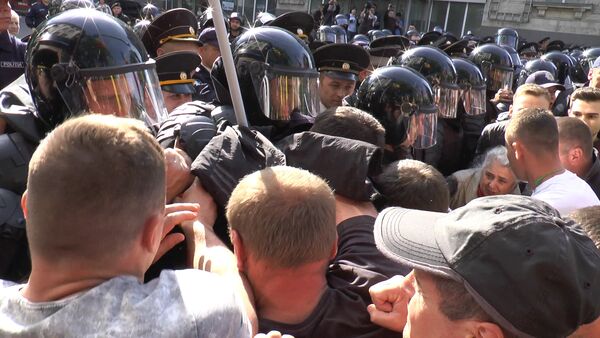 Столкновения в центре Кишинева между протестующими и полицией - Sputnik Абхазия