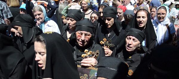Паломники из Абхазии прошли Крестным ходом к Голгофе Паломники из Абхазии прошли Крестным ходом к Голгофе - Sputnik Абхазия