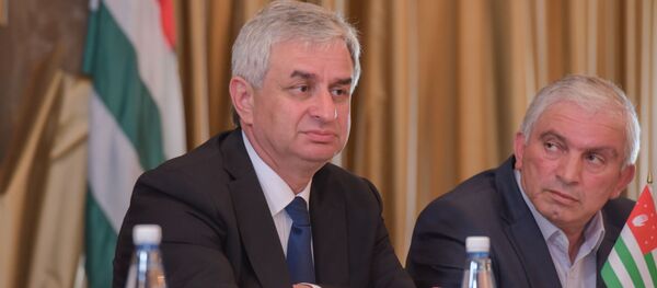 Встреча Рауля Хаджимба с Советом старейшин Очамчырского района. - Sputnik Абхазия