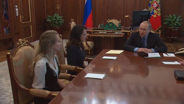 Путин поблагодарил родных погибших журналистов за просьбу помиловать Савченко. - Sputnik Абхазия