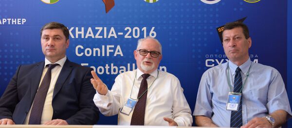 Пресс-конференция представителей ФИФА в Сухуме. Пресс-конференция представителей ФИФА в Сухуме. - Sputnik Абхазия