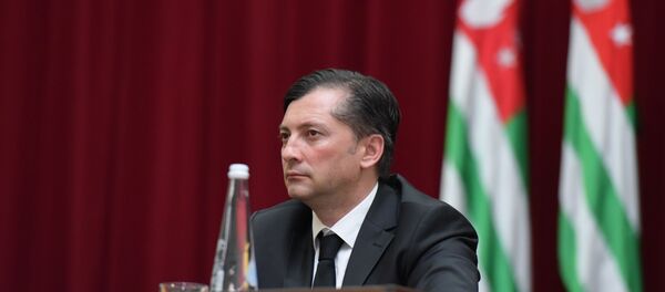 Встреча Президента Республики Абхазия Рауля Хаджимба с общественностью Встреча Президента Республики Абхазия Рауля Хаджимба с общественностью - Sputnik Абхазия