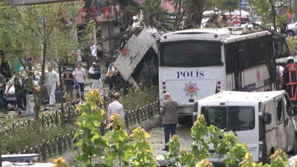 Кадры с места взрыва у автобусной остановки в центре Стамбула . - Sputnik Абхазия